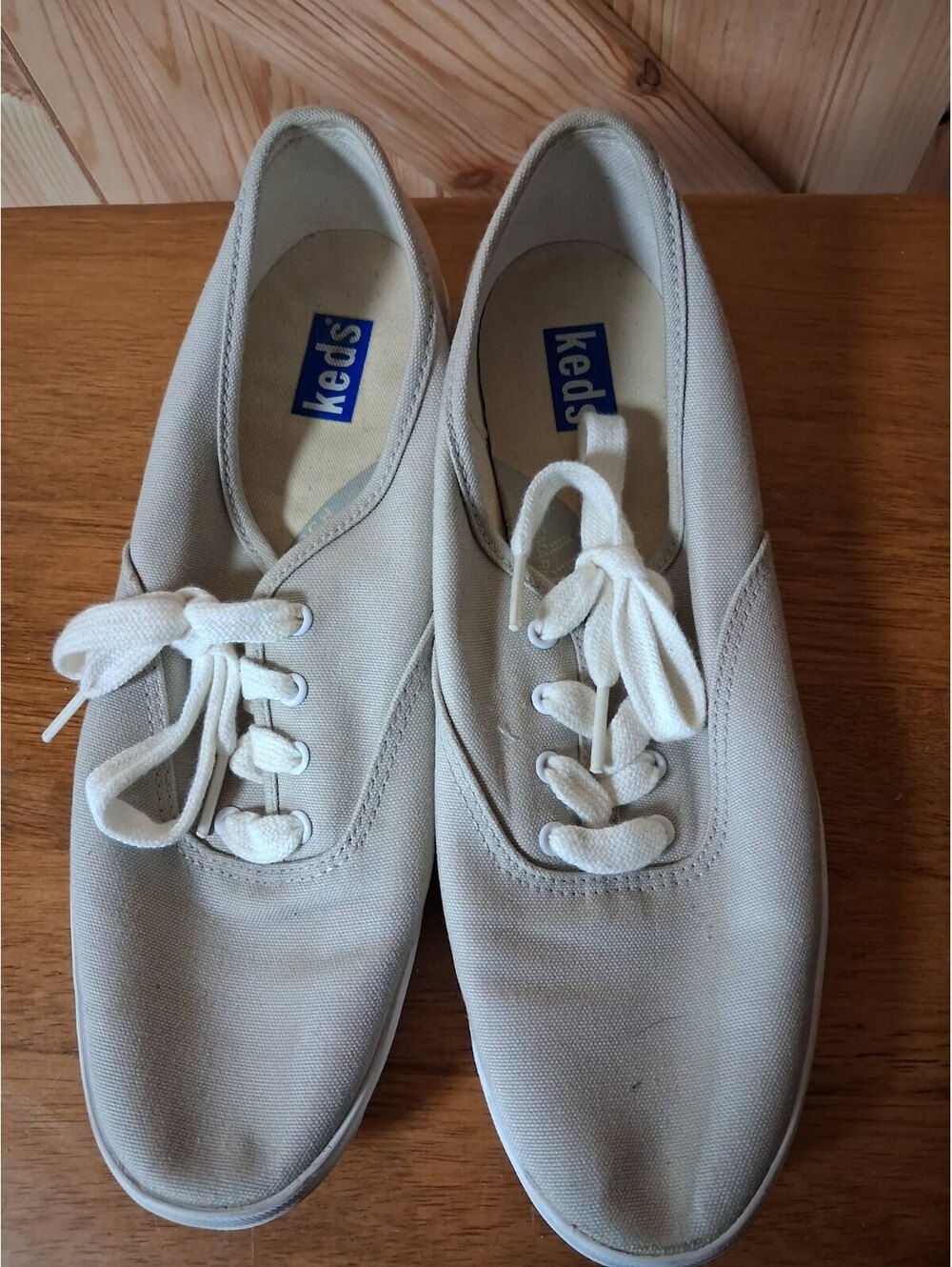 Keds Beige Canvas Lace-Up Sneakers Size 8 US Women's